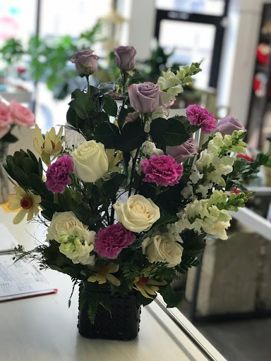 Florist «Hills Floral», reviews and photos, 1166 S Robert St, West St Paul, MN 55118, USA