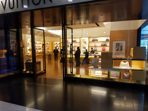 Shopping Mall «Towson Town Center», reviews and photos, 825 Dulaney Valley Rd, Towson, MD 21204, USA