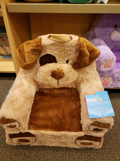 Book Store «Barnes & Noble Booksellers The Shops at River Crossing», reviews and photos, 8675 River Crossing Blvd, Indianapolis, IN 46240, USA