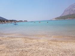 Photo de Tisan beach II partiellement zone de villégiature