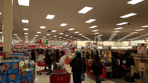 Department Store «Target», reviews and photos, 181 Plain St, Lowell, MA 01852, USA