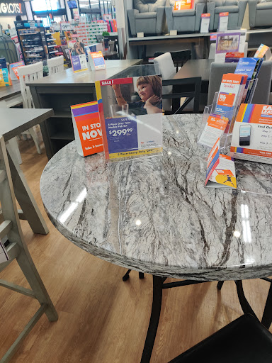 Discount Store «Big Lots», reviews and photos, 1041 S Riverside Dr, Clarksville, TN 37040, USA