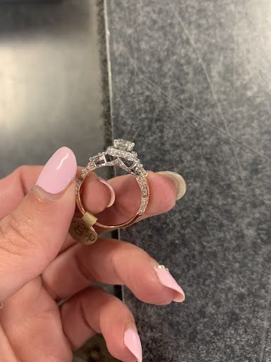 Pawn Shop «Bragg Pawn Shop», reviews and photos, 5034 Yadkin Rd, Fayetteville, NC 28303, USA