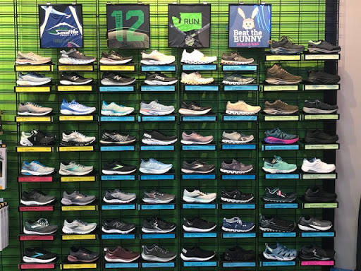 Shoe Store «SHOES-n FEET Shoe Center», reviews and photos, 15015 Main St # 102, Bellevue, WA 98007, USA
