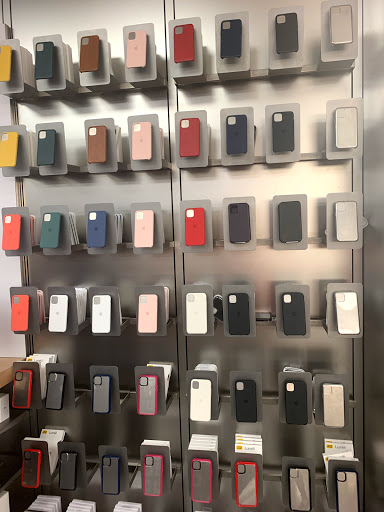 Computer Store «Apple Fashion Valley», reviews and photos, 7007 Friars Rd, San Diego, CA 92108, USA