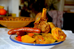 Photo n°2 de Mamie Tounes Couscous (à emporter uniquement par téléphone) à Saint-Martin-du-Var ()