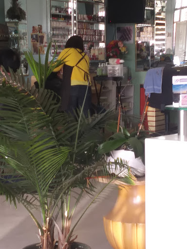 Hair Salon «Perfect Hair & Nails», reviews and photos, Perfect Hair & Nails, 9203 Folsom Blvd # A, Sacramento, CA 95826, USA