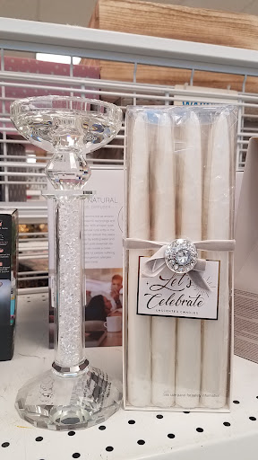 Clothing Store «Ross Dress for Less», reviews and photos, 2000 El Cerrito Plaza, El Cerrito, CA 94530, USA