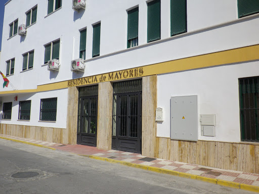 Residencia Mayores Reifs. Pinos Puente en Pinos Puente, Granada