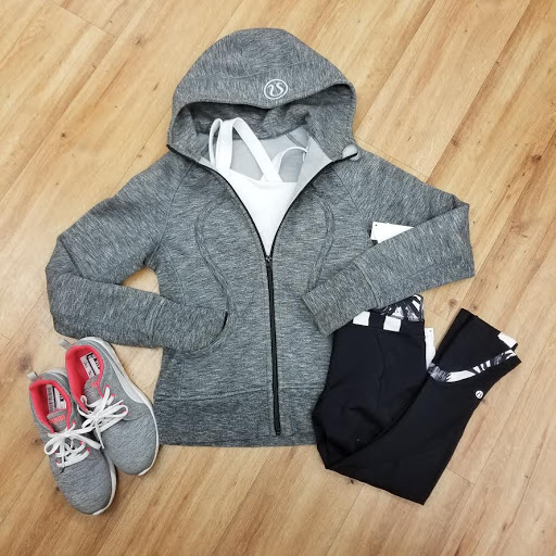 Used Clothing Store «Clothes Mentor», reviews and photos, 2701 N Mall Dr, Virginia Beach, VA 23452, USA