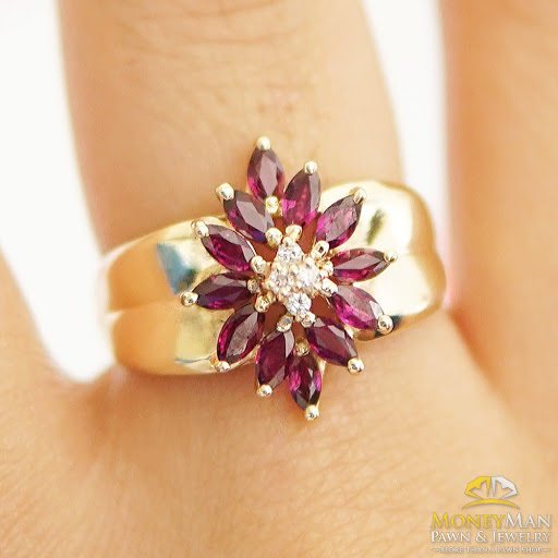 Pawn Shop «MoneyMan Pawn & Jewelry», reviews and photos, 1608 53rd Ave E, Bradenton, FL 34203, USA