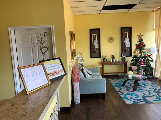 Thai Massage Therapist «Healthy Thai Massage & Spa», reviews and photos, 19129 Preston Rd #140, Dallas, TX 75252, USA