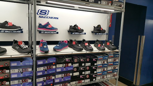 Shoe Store «SKECHERS Factory Outlet», reviews and photos, 10515 N Mopac Expy #140, Austin, TX 78759, USA
