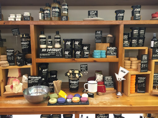 Cosmetics Store «Lush Cosmetics», reviews and photos, 7101 Democracy Blvd, Bethesda, MD 20817, USA