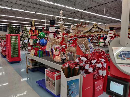 Grocery Store «Meijer», reviews and photos, 1900 E College Ave, Normal, IL 61761, USA