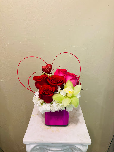 Florist «Fleur De Lis Florist», reviews and photos, 811 Castro St, Mountain View, CA 94041, USA