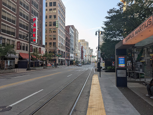 Clothing Store «Under Armour Brand House», reviews and photos, 1201 Woodward Ave, Detroit, MI 48226, USA