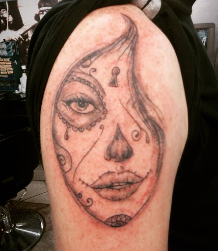 Explore chain tattoo ideas, creative tattoo ideas in New Orleans, available at Catahoula Tattoo 