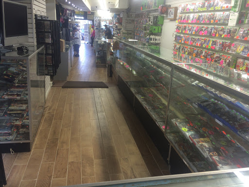 Video Game Store «Gameland», reviews and photos, 757 Bergen Ave, Jersey City, NJ 07306, USA