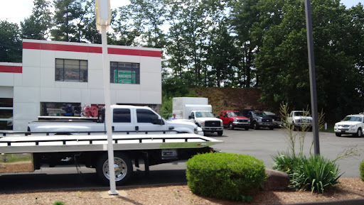 Used Car Dealer «Center Motors Used Cars», reviews and photos, 230 Middle Turnpike W, Manchester, CT 06040, USA