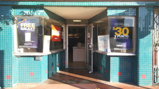 Cell Phone Store «MetroPCS Authorized Dealer», reviews and photos, 2932 University Ave, San Diego, CA 92104, USA