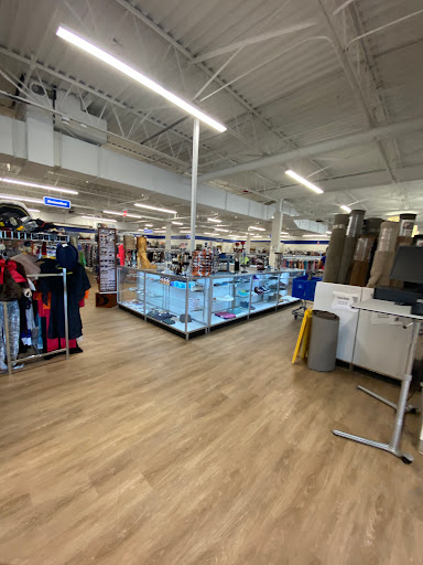 Clothing Store «Goodwill», reviews and photos, 2 Commerce Dr, Victor, NY 14564, USA