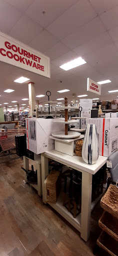 Department Store «HomeGoods», reviews and photos, 5530 Reseda Blvd, Tarzana, CA 91356, USA
