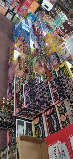 Liquor Store «Point Package Liquors», reviews and photos, 3030 E 10th St, Jeffersonville, IN 47130, USA