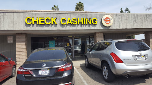 Check cashing service Fresno