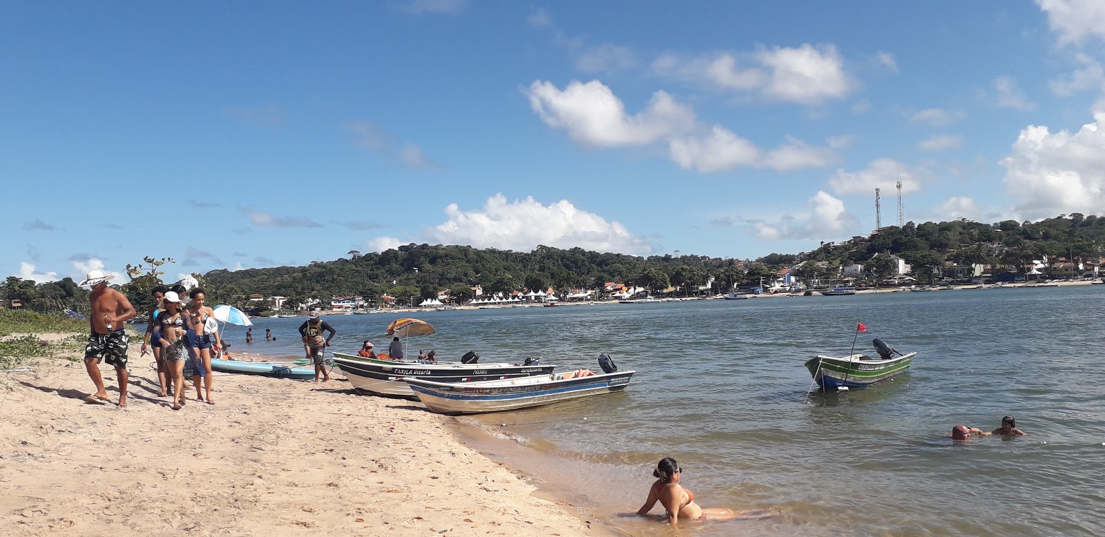 Foto van Praia do Pontal met turquoise water oppervlakte