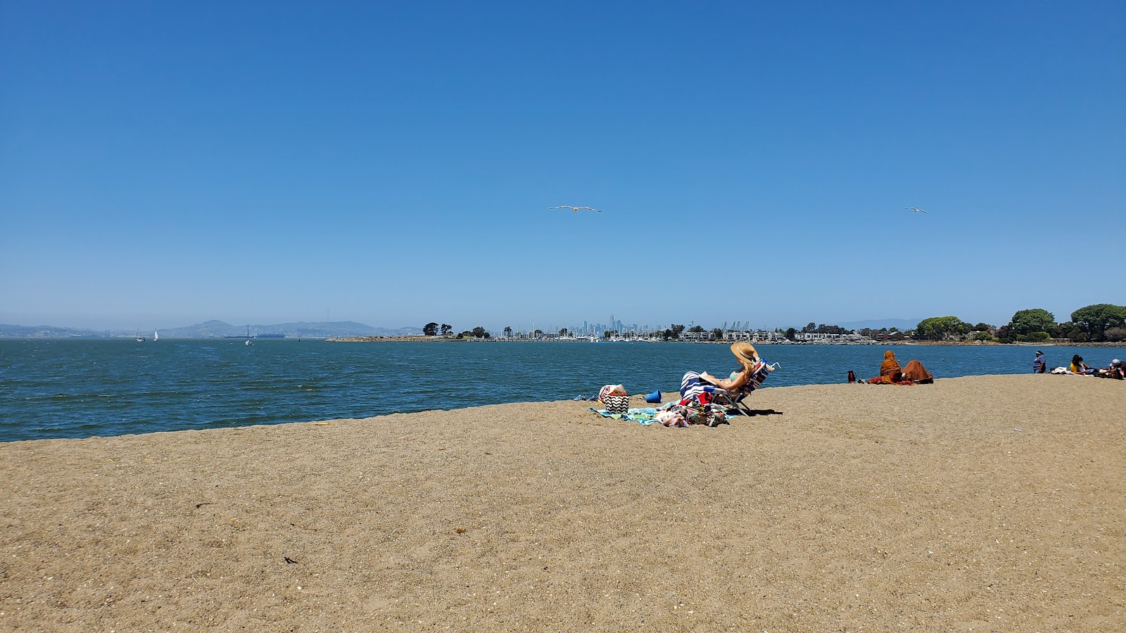 Photo of Alameda beach and the settlement