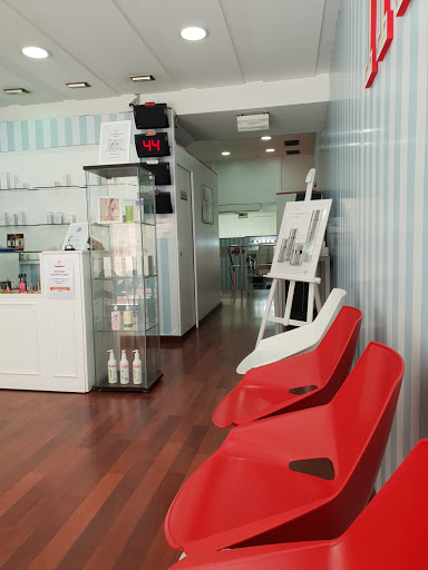 Clínica Veterinaria Poveda en Roquetas de Mar