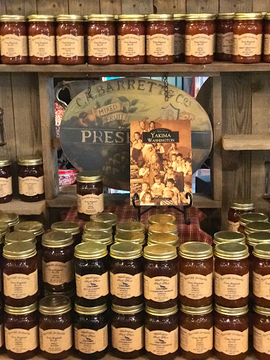 Produce Market «Washington Fruit Place At Barrett Orchards», reviews and photos, 1209 Pecks Canyon Rd, Yakima, WA 98908, USA