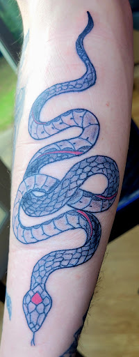 Explore love hurts tattoo ideas, creative tattoo ideas in Meridian, available at SK-Tattoo1