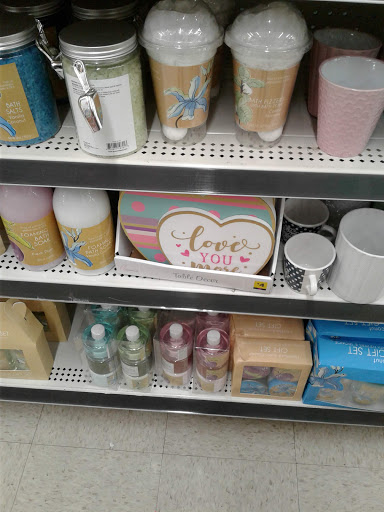 Discount Store «Dollar General», reviews and photos, 9980 W Oakland Park Blvd, Fort Lauderdale, FL 33351, USA