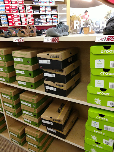 Shoe Store «Famous Footwear», reviews and photos, 975 I-30 Frontage Rd, Rockwall, TX 75087, USA