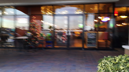 Movie Theater «Regal Cinemas Magnolia Place 16», reviews and photos, 9645 Westview Dr, Coral Springs, FL 33076, USA