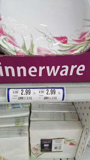 Discount Store «National Wholesale Liquidators», reviews and photos, 725 William T Morrissey Blvd, Dorchester, MA 02122, USA