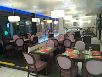 Atmosphère du Restaurant Admiral's à Brest - n°3