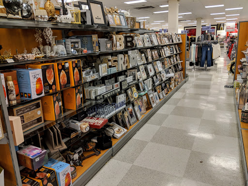 Department Store «T.J. Maxx», reviews and photos, 588 Francisco Blvd W, San Rafael, CA 94901, USA