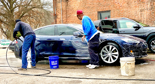 Supreme Auto & Detailing en Newport