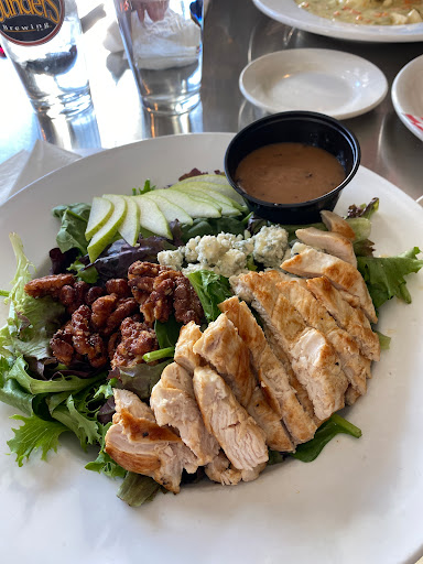 Live Music Venue «Live at the Ludlow Garage», reviews and photos, 342 Ludlow Ave, Cincinnati, OH 45220, USA