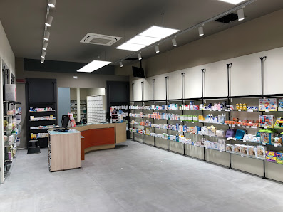 Farmacia Padovani alle Officine Galleria Fernanda Pivano, 18R, 17100 Savona SV, Italia