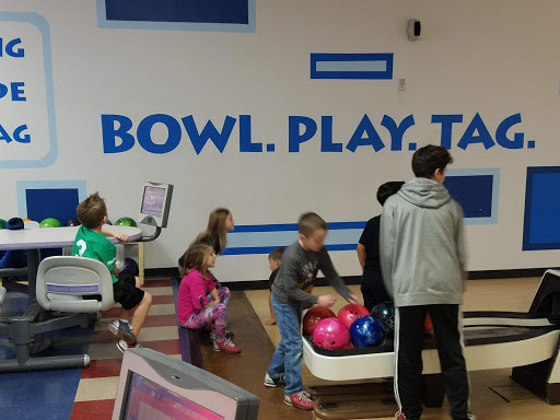 Bowling Alley «Poelking Woodman Lanes», reviews and photos, 3200 Woodman Dr, Kettering, OH 45420, USA