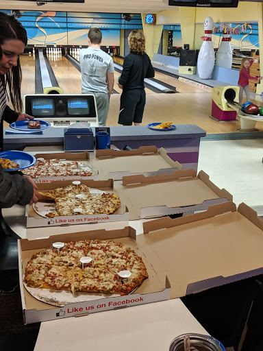 Bowling Alley «Lucky Strike Lanes», reviews and photos, 1904 S Anderson St, Elwood, IN 46036, USA