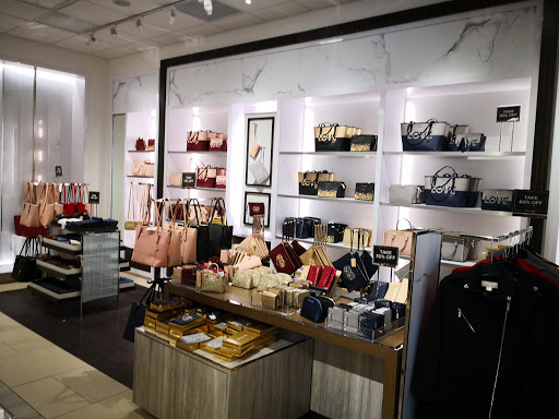 Fashion Accessories Store «Michael Kors», reviews and photos, 100 Citadel Dr #456, Commerce, CA 90040, USA