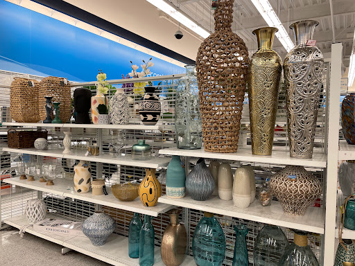 Clothing Store «Ross Dress for Less», reviews and photos, 405 Westlake Center, Daly City, CA 94015, USA