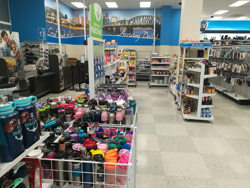 Clothing Store «Ross Dress for Less», reviews and photos, 700 SW 3rd Ave, Portland, OR 97204, USA