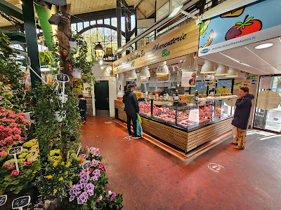 Marché couvert Saint-Quentin à Paris