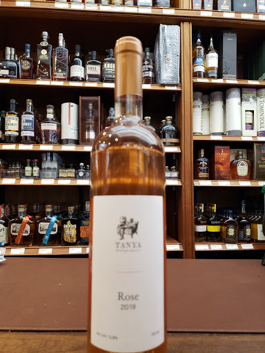 Wine Store «The Winery», reviews and photos, 4616 18th Ave, Brooklyn, NY 11204, USA